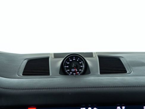 Used 2021 Porsche Cayenne GTS image 22