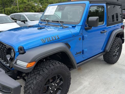 Used 2024 Jeep Wrangler Sport AWD/4WD image 7