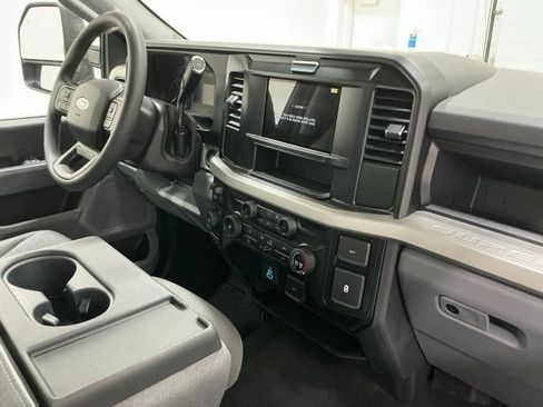 New 2026 Ford F250 4x4 Crew Cab Super Duty image 32