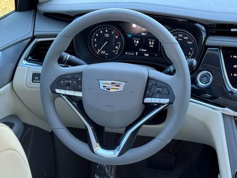 New 2025 Cadillac XT6 Premium Luxury w/ LPO, ONYX Package image 26