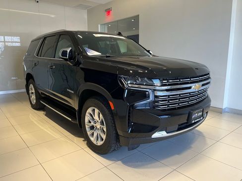 Used 2022 Chevrolet Tahoe Premier w/ Premium Package AWD/4WD image 9