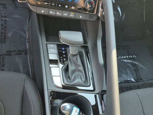 New 2026 Hyundai Elantra SEL Sport Premium image 30