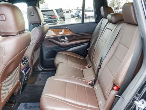 Used 2022 Mercedes-Benz GLS 450 4MATIC image 20