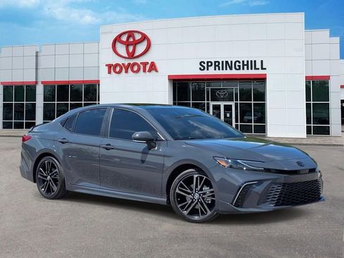 Used 2025 Toyota Camry XSE image 1