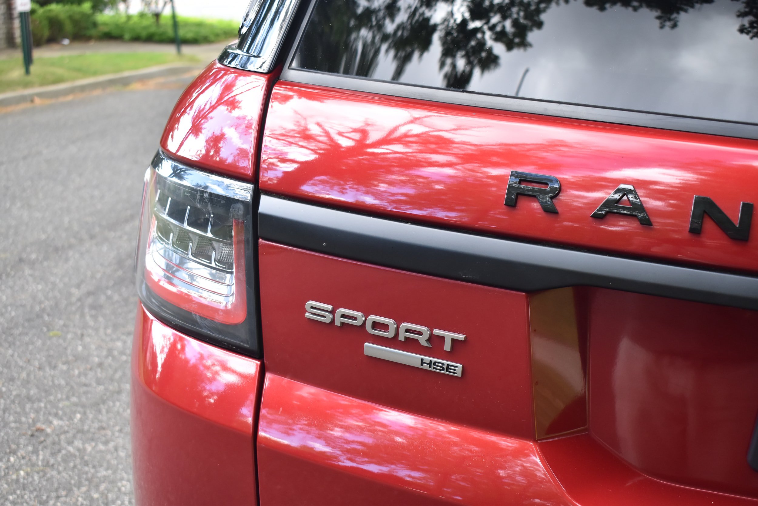 Used 2019 Land Rover Range Rover Sport HSE AWD/4WD image 17