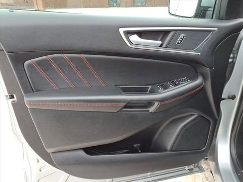 Used 2024 Ford Edge ST-Line image 14