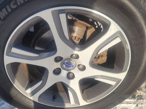 Used 2015 Volvo XC60 T6 Platinum w/ Climate Package image 43