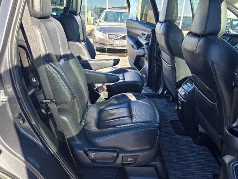 Used 2022 Subaru Ascent Limited w/ Technology Package image 19