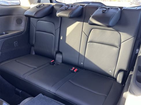 Certified 2023 Nissan Pathfinder Platinum image 11