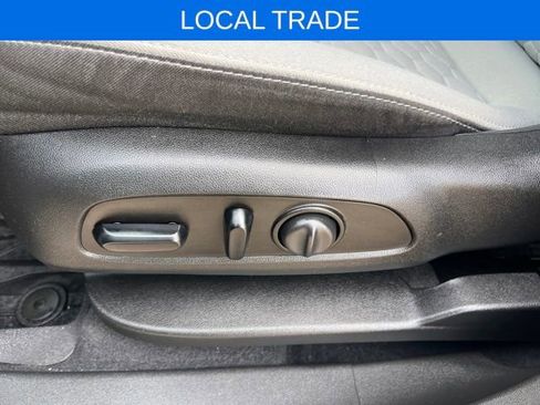 Used 2020 Chevrolet Equinox LT image 13