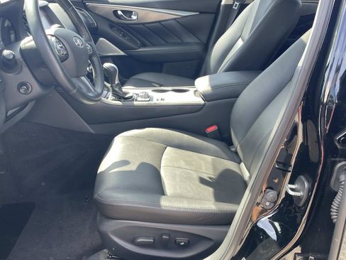 Used 2017 INFINITI Q50 3.0t Premium w/ Driver Assistance Package image 14