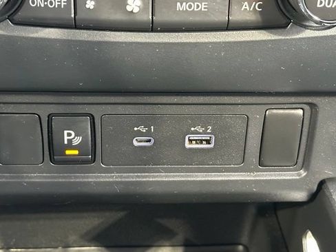 Certified 2022 Nissan Frontier SV w/ Technology Package AWD/4WD image 31