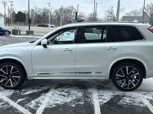 Certified 2023 Volvo XC90 B5 Plus w/ Protection Package Premier image 3