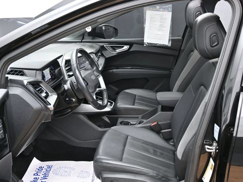 Used 2023 Audi Q4 e-tron Premium Plus AWD/4WD image 18
