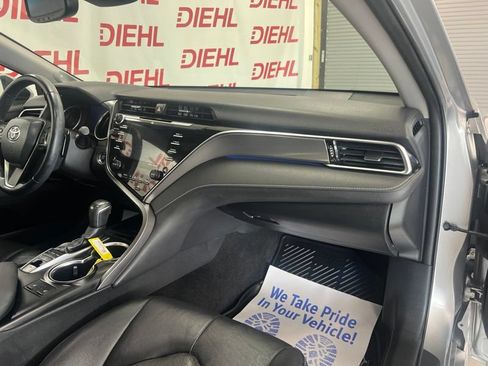 Used 2018 Toyota Camry XSE w/ Audio Package FWD image 13