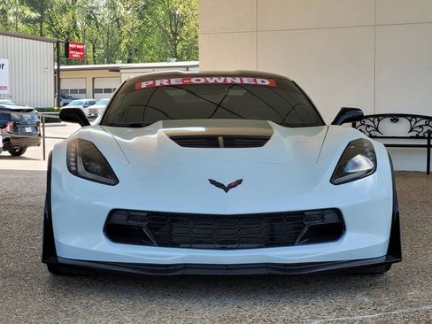 Used 2016 Chevrolet Corvette Z06 w/ 3LZ Preferred Equipment Group image 2