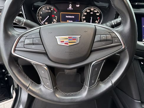 Certified 2022 Cadillac XT5 Luxury FWD image 26