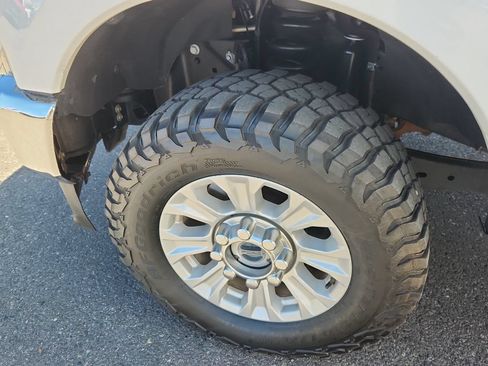 Used 2022 Ford F250 XL w/ STX Appearance Package AWD/4WD image 16