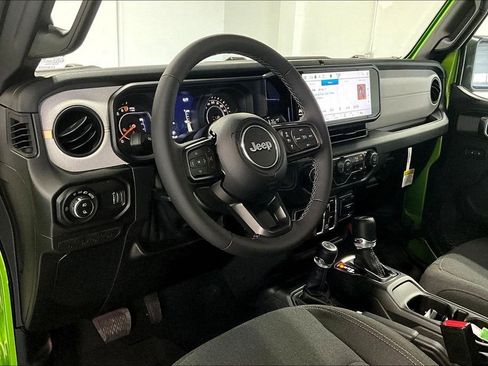 New 2025 Jeep Gladiator Sport image 20