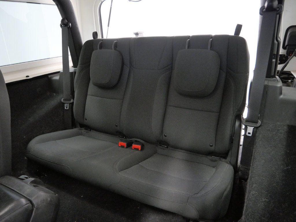 Used 2019 Jeep Wrangler Sport AWD/4WD image 10