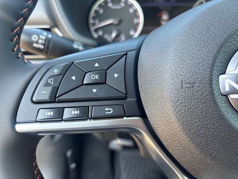 New 2025 Nissan Sentra SR image 19