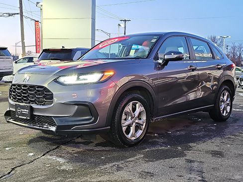 Used 2023 Honda HR-V LX image 3