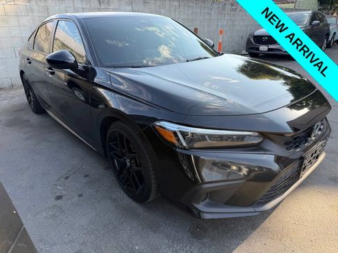Used 2022 Honda Civic Sport image 2