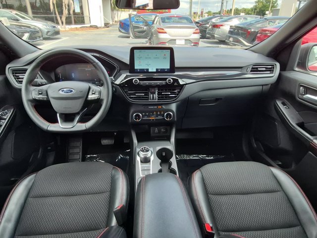 Used 2025 Ford Escape ST-Line FWD image 25