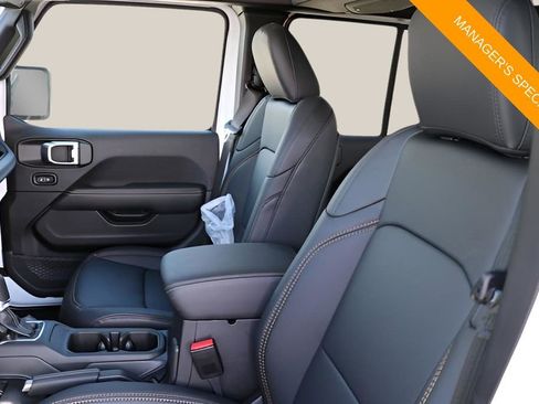 New 2026 Jeep Gladiator Mojave AWD/4WD image 11