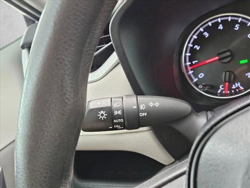 Used 2020 Toyota RAV4 XLE w/ Convenience Package FWD image 24