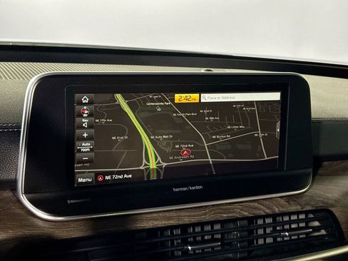 Used 2020 Kia Telluride SX w/ SX Prestige Package image 16