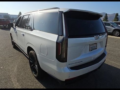 Used 2023 Cadillac Escalade ESV Sport w/ Touring Package AWD/4WD image 5