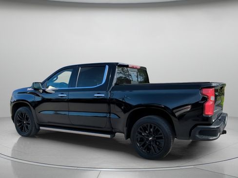 Used 2019 Chevrolet Silverado 1500 High Country w/ Technology Package AWD/4WD image 19