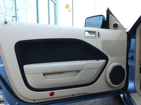 Used 2008 Ford Mustang GT Premium image 29