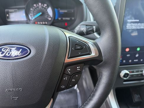 Used 2022 Ford Edge SEL w/ Sport Appearance Package AWD/4WD image 16