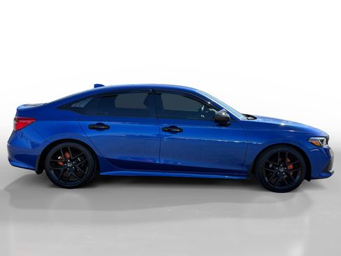 Used 2023 Honda Civic Sport image 6