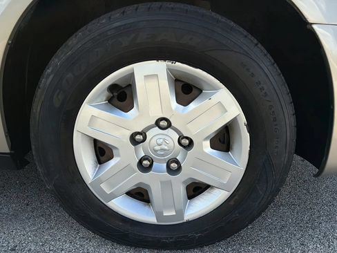 Used 2009 Dodge Grand Caravan SE w/ Climate Group FWD image 10