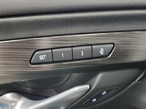 Used 2022 GMC Terrain SLT w/ Infotainment Package II AWD/4WD image 16