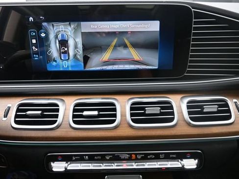 Used 2026 Mercedes-Benz GLS 450 4MATIC image 12