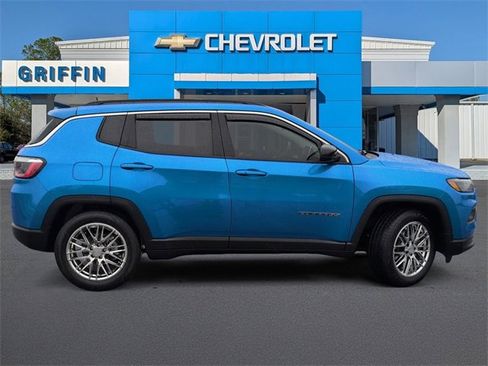 Used 2022 Jeep Compass Latitude w/ Sun and Sound Group image 3