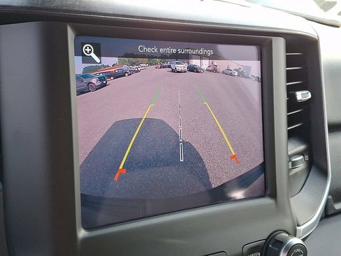Used 2020 RAM 1500 Big Horn AWD/4WD image 18