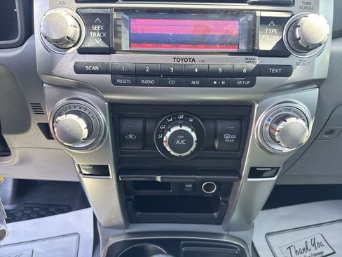 Used 2011 Toyota 4Runner SR5 w/ Convenience Pkg image 19