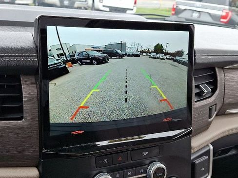 Certified 2024 Ford Expedition Limited image 18