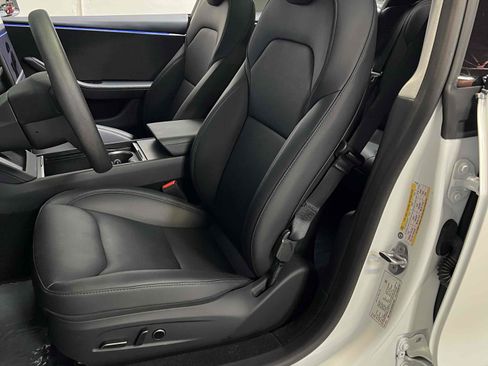 Used 2025 Tesla Model 3 Long Range image 41