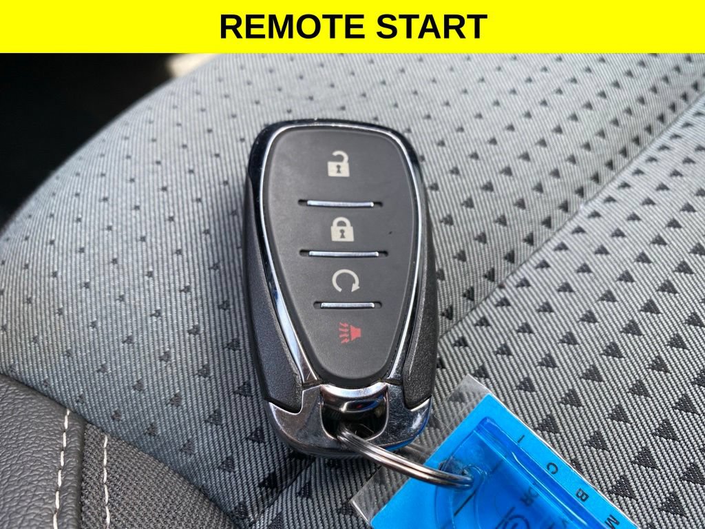 Used 2025 Chevrolet Trax LT FWD image 11