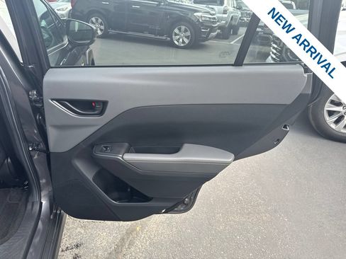 Used 2025 Subaru Crosstrek 2.5i Sport AWD/4WD image 12