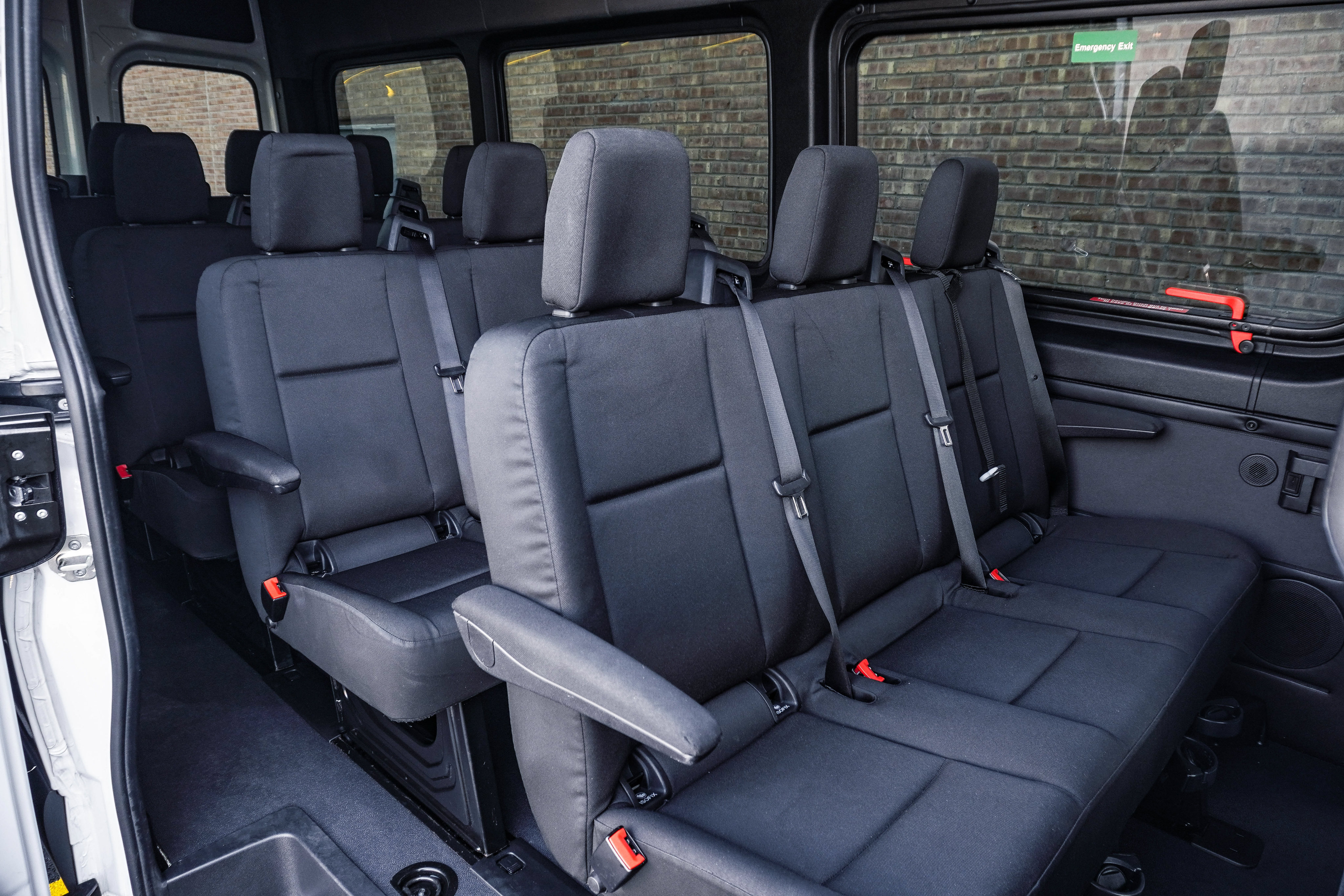 Used 2025 Mercedes-Benz Sprinter 2500 image 19