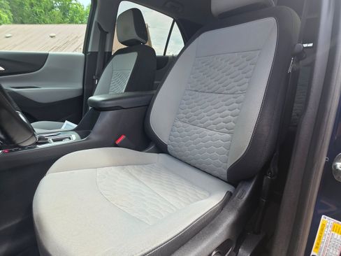 Used 2021 Chevrolet Equinox LT FWD image 21