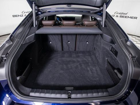 Used 2023 BMW i4 eDrive40 w/ M Sport Package image 8