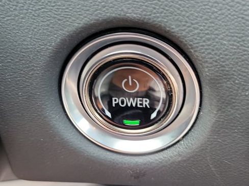 Used 2024 Cadillac Lyriq Luxury AWD/4WD image 18